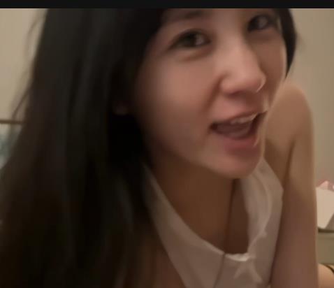 清纯反差婊热舞办公室，棒棒糖后推车自拍11分48秒