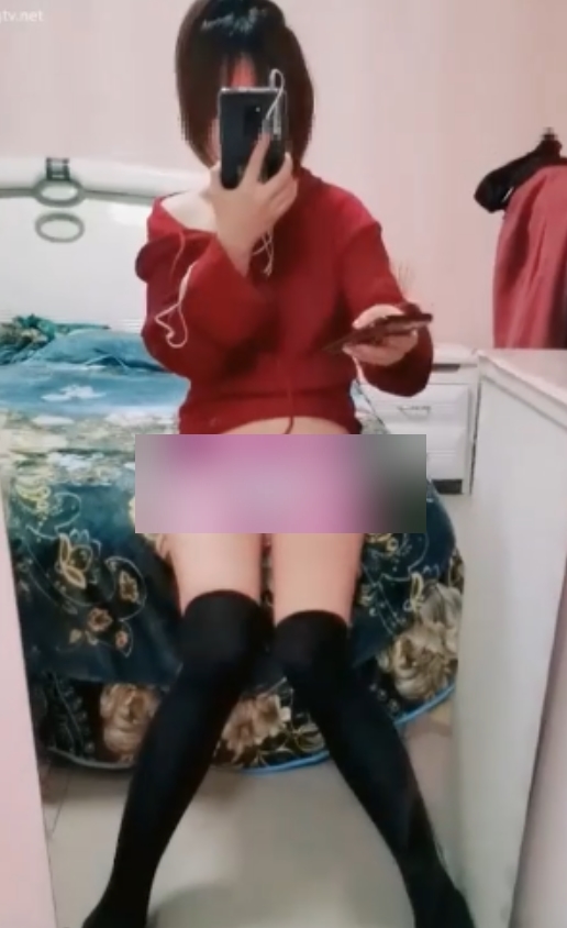 家人面前直播放飞自我，陈可儿放飞自我[76.4g][百度盘]