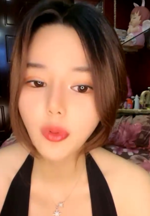 美仆婧G罩杯吊钟大罩杯主播，92v62.3g，视频多达146个