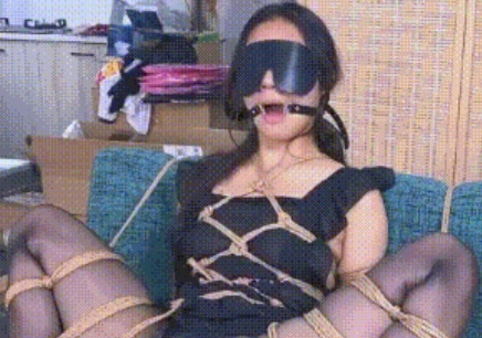 欲望的思考。女神变小狗!羡慕财阀指教,钥匙锁脖子通便请求开锁