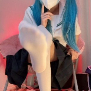 芃芃大人高清视频资源分享：清晰度新，百度盘存放，自行打包悬赏