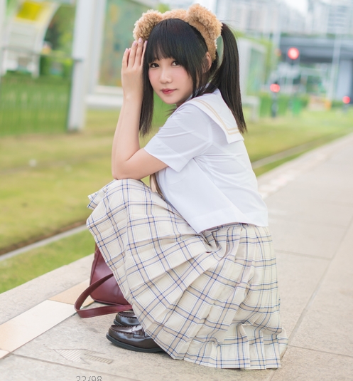 带来的是知名性感coser铭铭Kizami的黑丝浇水视频，共39套高清无修4k原图，总计11G资源！快来感受这位Kizami大魔王的魅力吧！