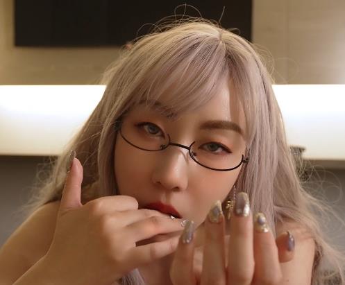 米菲兔周年祭露脸资源大放送！38分钟自拍视频，清晰画质，绝对解压教程必备！