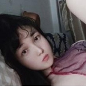 东南亚优质大眼豪放越南美女P站网红Erica_hand最新合集：19个视频1.2GB