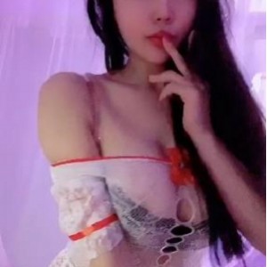 唐曼斗鱼视频合集：妩媚搔货直播，前车大灯尺度衣服，6.2G精品佳作