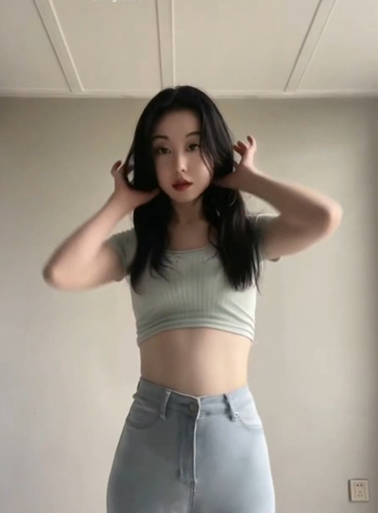 独特优雅的六金热舞141v16.5g视频合集,新春30v加入,百度ED2K链接