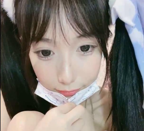 推特网红梨酱：13个视频+12个图集，高颜值博主不爱吃青菜