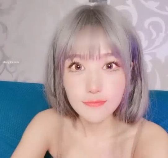 周丽淇童颜大罩杯小纱子视频合集