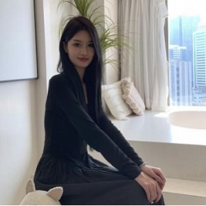 私摄光堂kemi绝美少女，2V-2.2G高画质自拍图集，身高174，抖音短视频