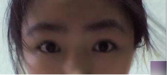 00后大学女友自拍艺校学生妹