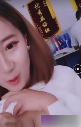 91英文老师蜜桃吖直播作品