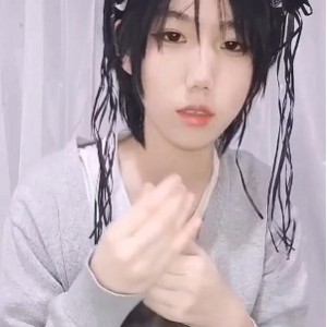 奇妙独家：FL姬韵韵高跟鞋狐狸尾巴露脸