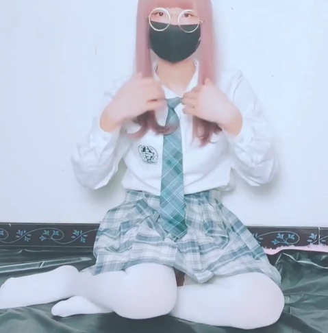 伪娘口味浓郁，限时特惠！8v300m百度云11.8补货！