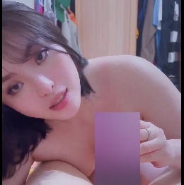 40v2.33g百度云推特女神Cate有尺度福利视频