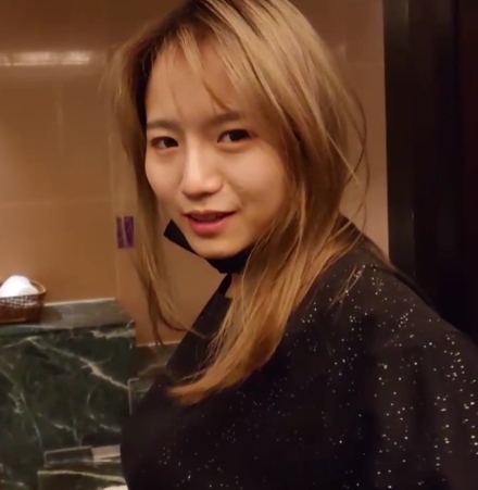 自行打包的免费互动巨奶边缘女游戏1v636m下载