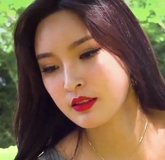 转载搬运的美腿包臀裙灰丝洗车雪糕百度云资源