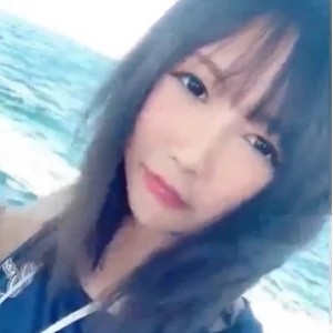 网红铭铭私人定制套装，微博热卖，高清影音9.6GB下载，支持度盘和微云存储。