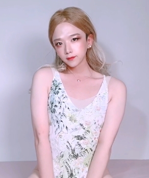 TS至臻美妖4-6月合集85v20G老公女人小米回家