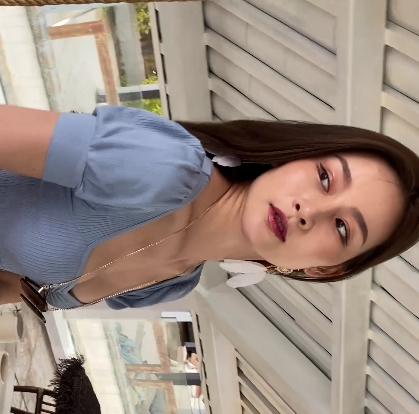 白嫩大长腿美女热裤视频2V5.42G百度云