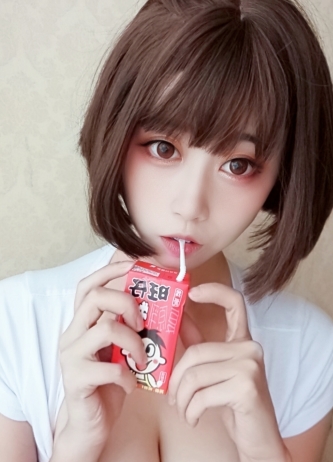 网红奈汐酱Nice19套3.3G高颜值写真合集魅力四射,美丽动人