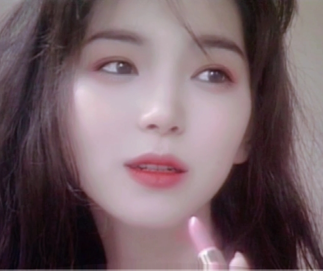 网红李雪玲颜值爆表,自行打包的视频资源-颜值天花板