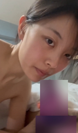 《欲望贪婪之悲剧:中国民航大学崔洁三人游泄露视频》