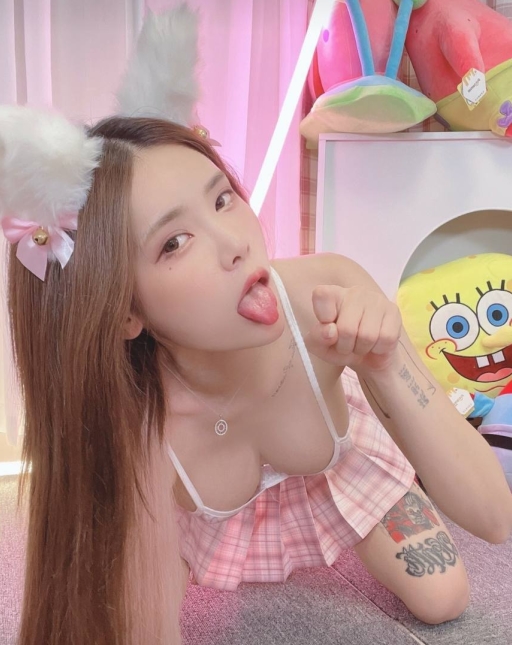 yuka的Onlyfans更新：梦想与行动，让人感动的小白脸