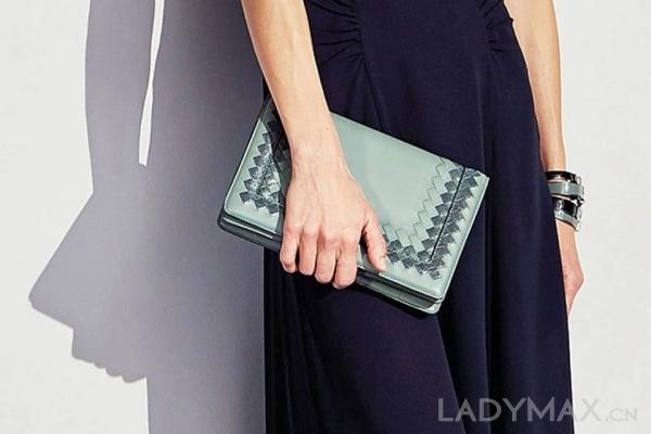 BottegaVenetaWinter2022Show.mp4：见证最新时尚趋势的精彩盛宴