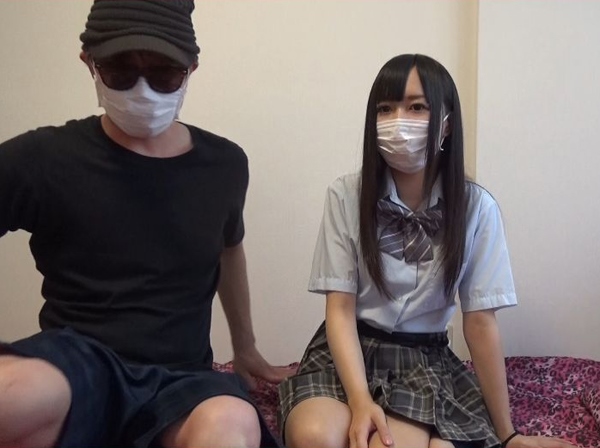 日本FC2素人Cos剧情片：木易恩子欲望之旅，偷尝禁果，楚楚动人！