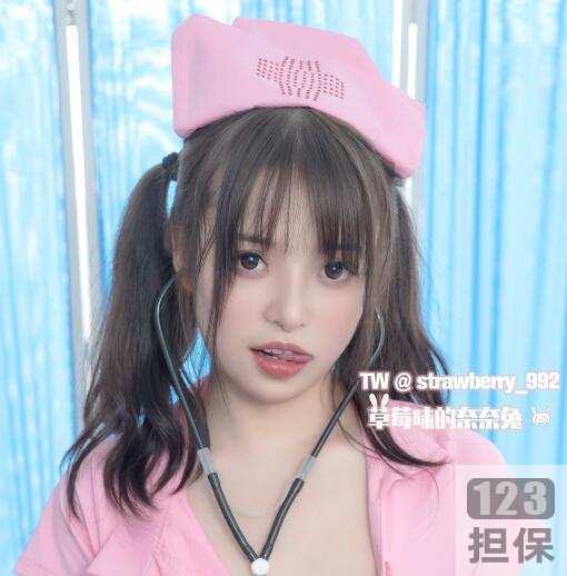 《草莓味的奈奈兔：JK大G带你走进一个充满给力的世界》