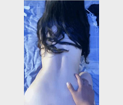 最新颜值美女受不住金钱诱惑沦为玩物