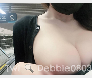 最新身材超级爆炸Twitter@Debbie0803+黛比