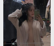 最新高颜值大二私圈-吴x晶资源