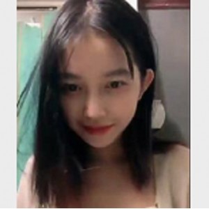 最新极品俏皮可爱的嫩妹完整版！脸蛋好，身材好