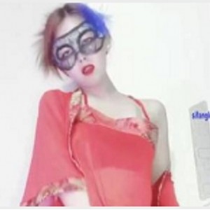 最新快手火辣妹子艾米超爽紫薇L舞资源