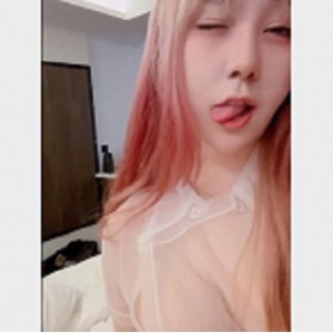 最新极品超清纯百合露脸