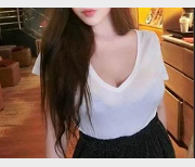 最新最顶级身OF萌妹『超乳皇』大尺度私拍流出