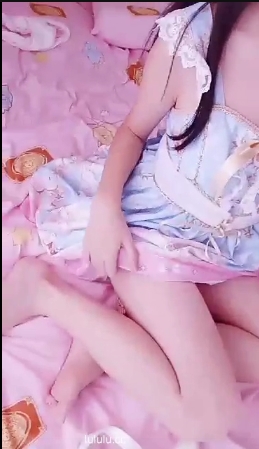 p站up主<茴茴见木>妹子女仆私拍