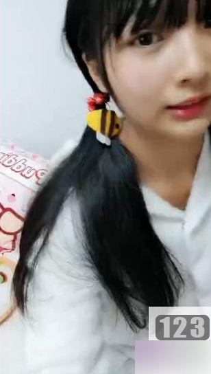 邻家少女《猪猪女孩》全程互动纯友谊社保95部