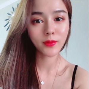 易直播六一定制黑丝足控浮力