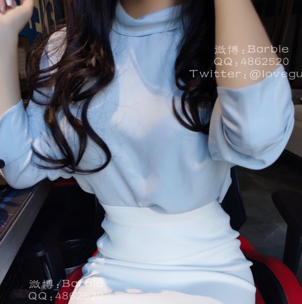 震惊-00后学妹在网吧玩玩具