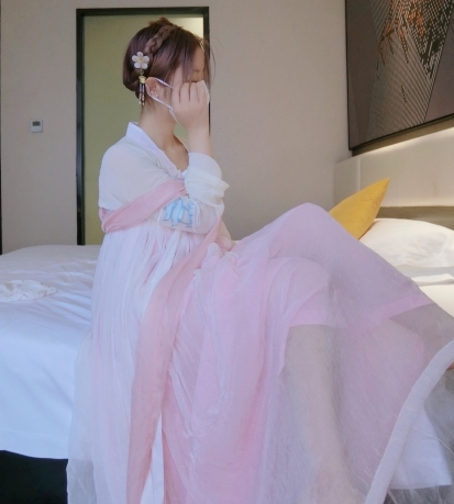 Twitter清纯反差女神(Luomei)