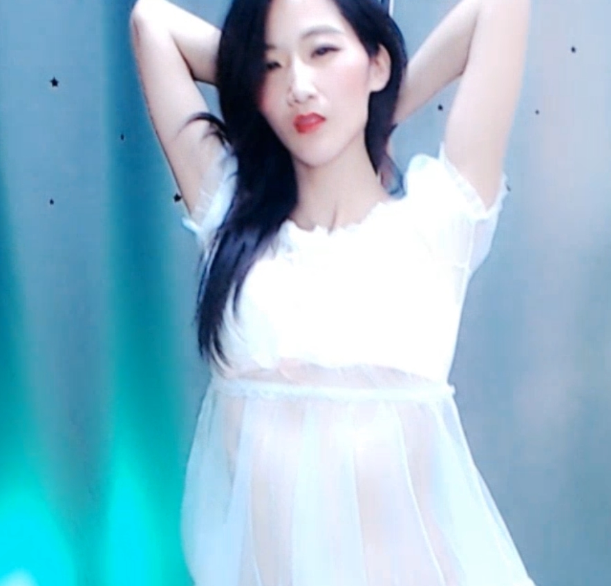 虎牙小小兔定制版视频合集，31个视频，大小3.42GB，限量收藏，尽在百度！