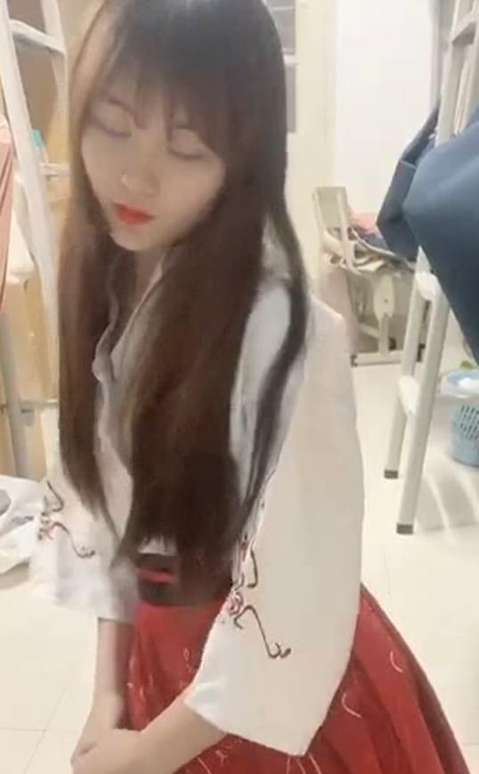 大四妹子宿舍生活视频合集，12V电源，4.16G精彩瞬间，快来收藏！