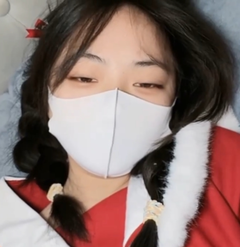 胖臀妹子91小奈最新合集46V14.8G,精彩cos秀