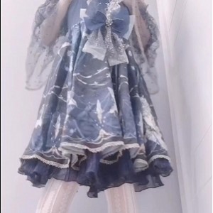 推特福利姬可爱兔最新合集16V8G，超白大长腿，服装诱惑，不露脸主播