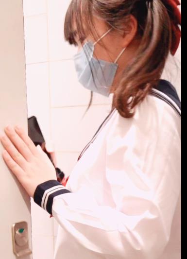 推特工口清纯糯米姬最新作品1V1G，超市厕所被跟踪