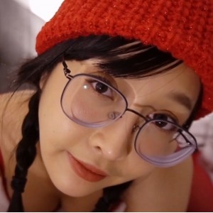 眼镜妹deerlong原档合集219V52.7G，投稿人整理，按需下载