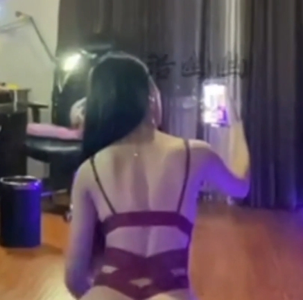 土豪福利直播洛幽幽(毒药)最新合集217V97.2G,老资源补充