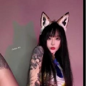 COS快手福利合集九条南无最新资源15V2.7G，包含新年长短视频，自拍打包齐全！